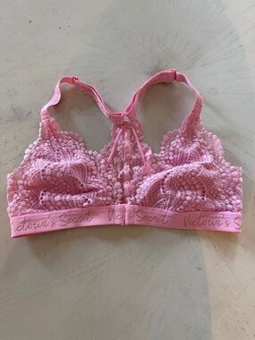 Victoria's Secret Pink Lace Racerback Bralette Small Like New!